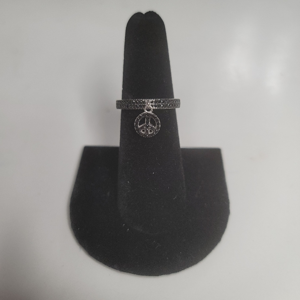Black Spinel Peace Sign Charm Ring